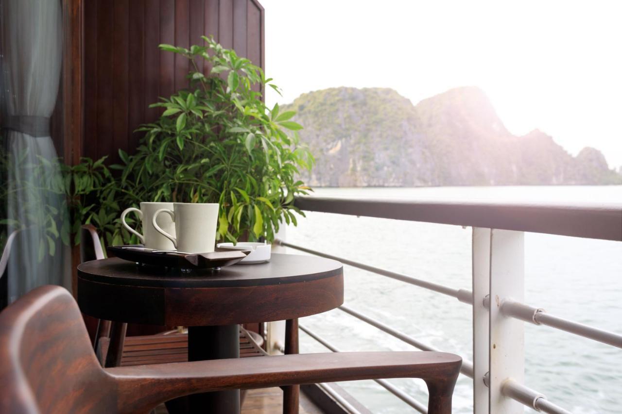 Orchid Trendy Cruise Hotel Hạ Long-öböl Kültér fotó